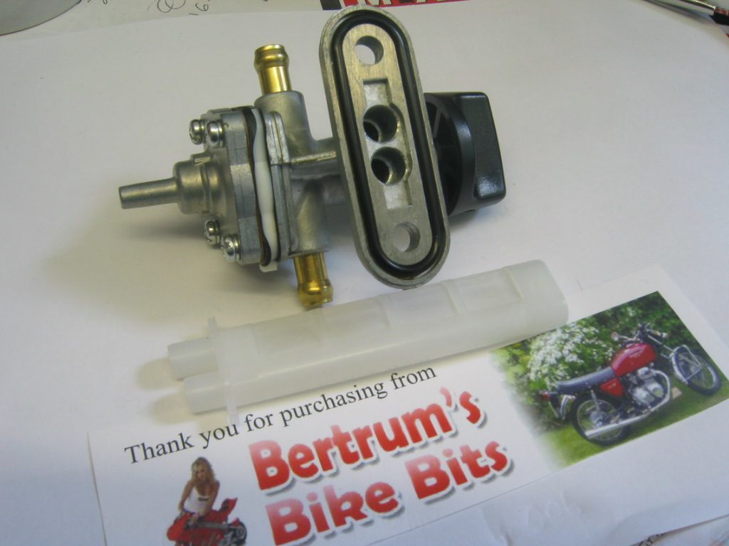 UNIVERSAL MOTORCYCLE FUEL TAP DIAPHRAGM 44MM CENTRES 2 6MM SIDE OUTLETS