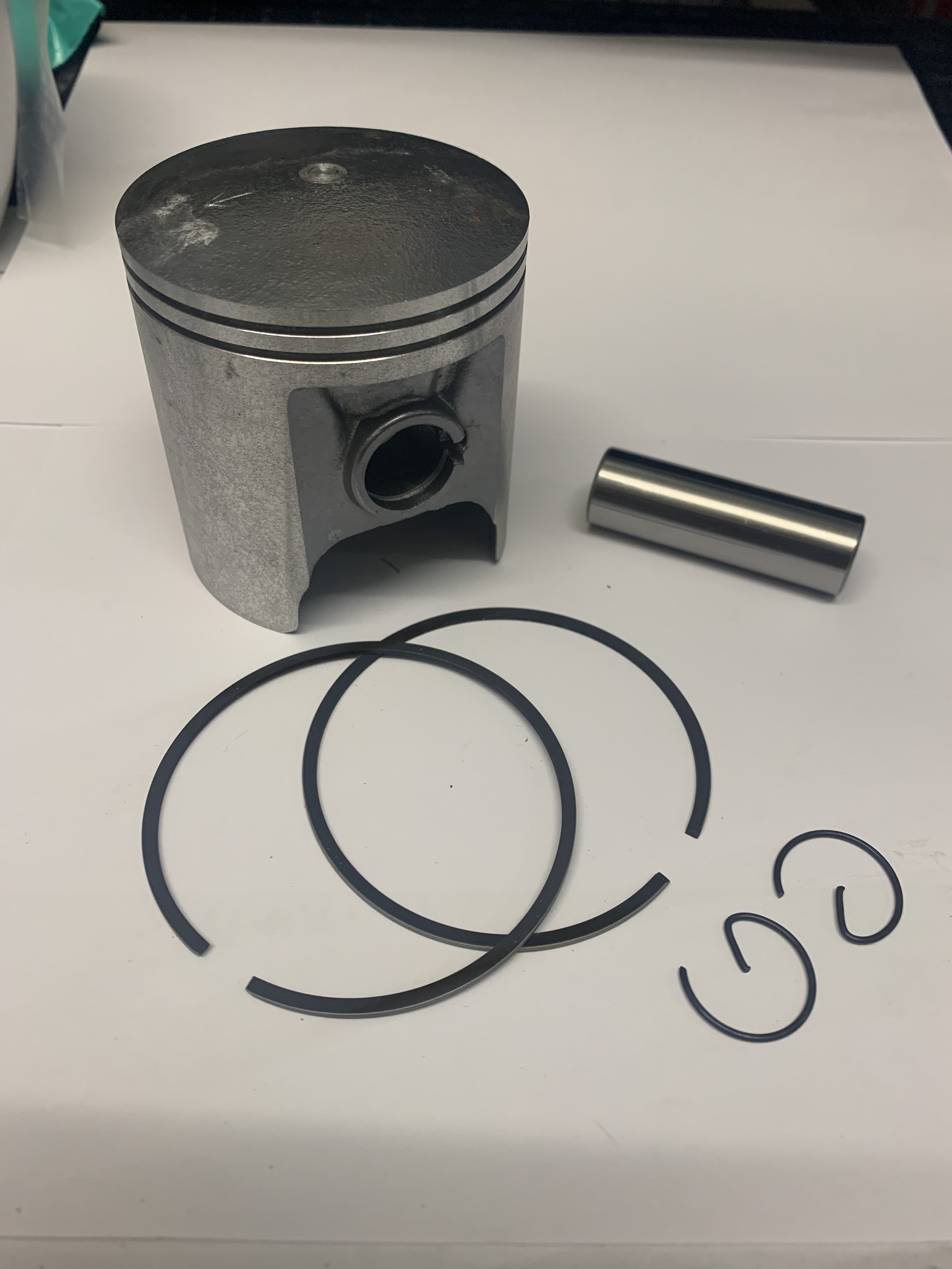 Piston Kit 0.50mm Oversize Suzuki TS 250 ER 19791983 Bertrum's Bike Bits