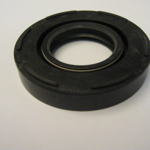 SUZUKI GT250 GT 250 73-78 LEFT CRANK SEAL